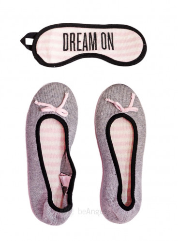 Мягенькие тапочки и повязка для сна от Victoria's Secret