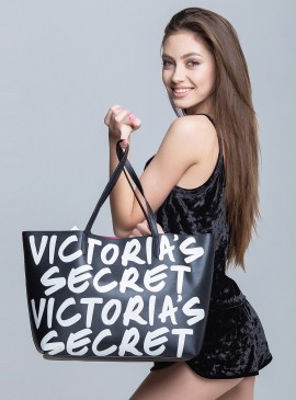 More about Стильная сумка + косметичка от Victoria&#039;s Secret