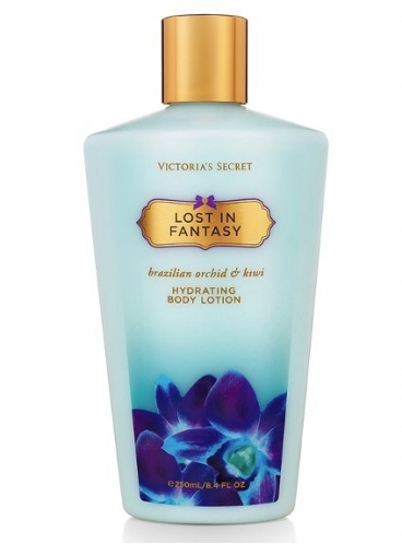 Увлажняющий лосьон Lost in Fantasy VS Fantasies