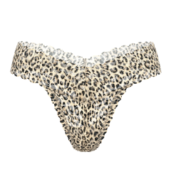 Кружевные трусики-стринги из коллекции The Lacie от Victoria's Secret - Wild Things